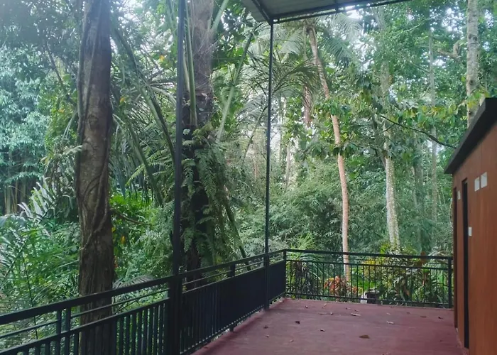 アパート Jungle Hideaway 4 - River Backyard ウブド