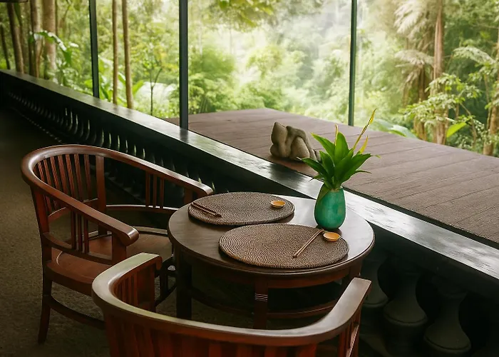Jungle Hideaway 4 - River Backyard *